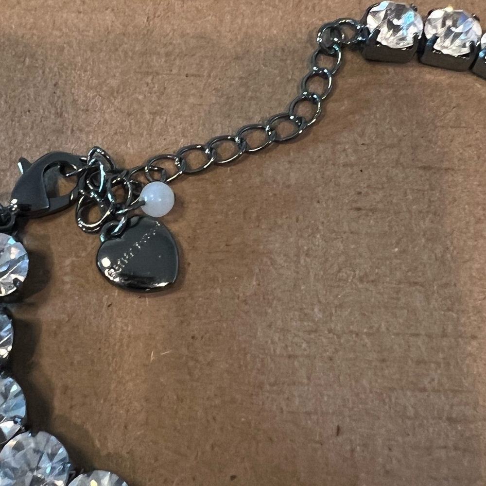 NEW BETSY JOHNSON Butterfly Jewelry Set - Picture 5 of 11